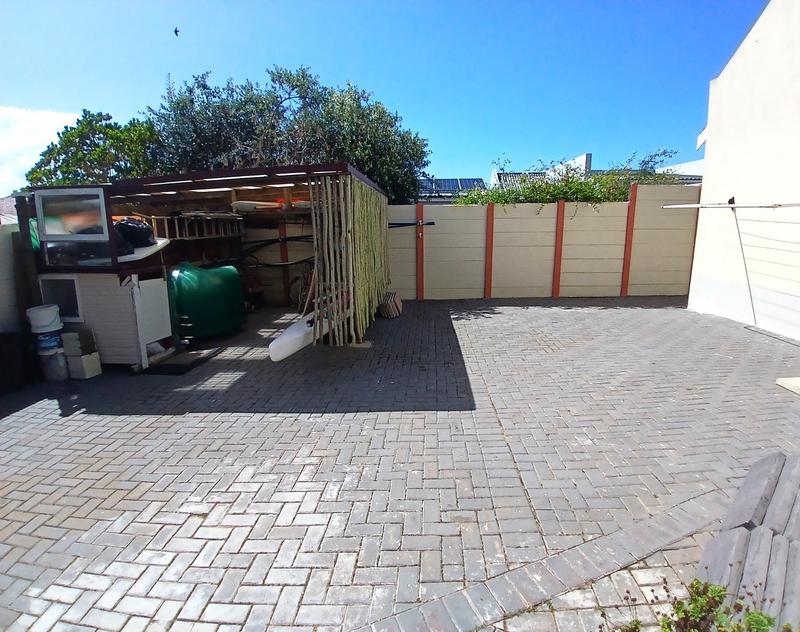 3 Bedroom Property for Sale in Stilbaai Wes Western Cape